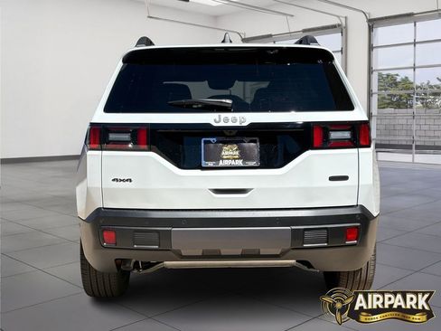 New 2026 Jeep Cherokee Overland image 5