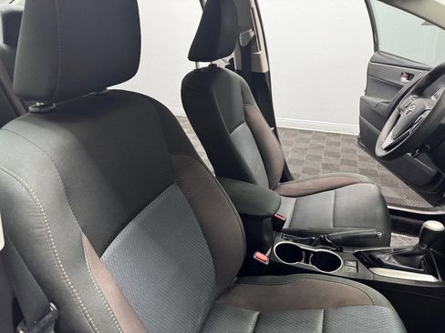 Used 2017 Toyota Corolla LE image 54