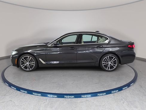 Used 2023 BMW 530i w/ Convenience Package RWD image 11