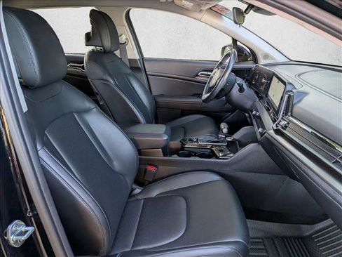 Used 2023 Kia Sportage EX FWD image 19