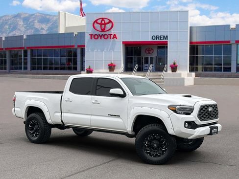 Used 2023 Toyota Tacoma TRD Sport w/ Black Out Package (TMS) image 1