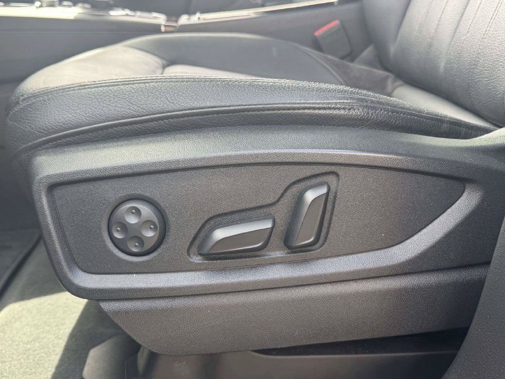 Used 2018 Audi Q5 2.0T Premium Plus AWD/4WD image 16