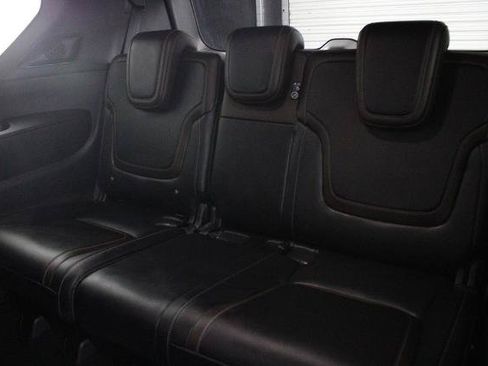 Certified 2025 Nissan Armada SL RWD image 23