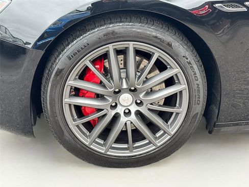 Used 2015 Maserati Ghibli image 30