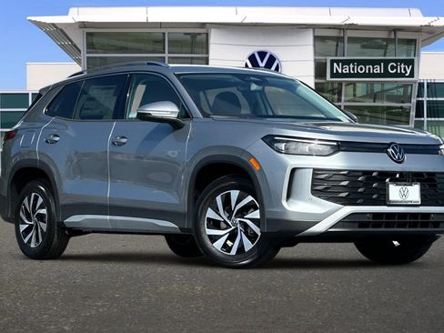 New 2025 Volkswagen Tiguan S image 2