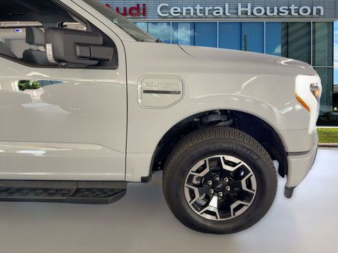 Used 2023 Ford F150 Lightning XLT image 11