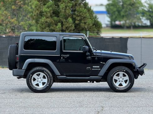 Used 2014 Jeep Wrangler Sport w/ Quick Order Package 24S AWD/4WD image 7