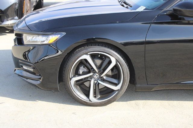 Used 2019 Honda Accord Sport image 4