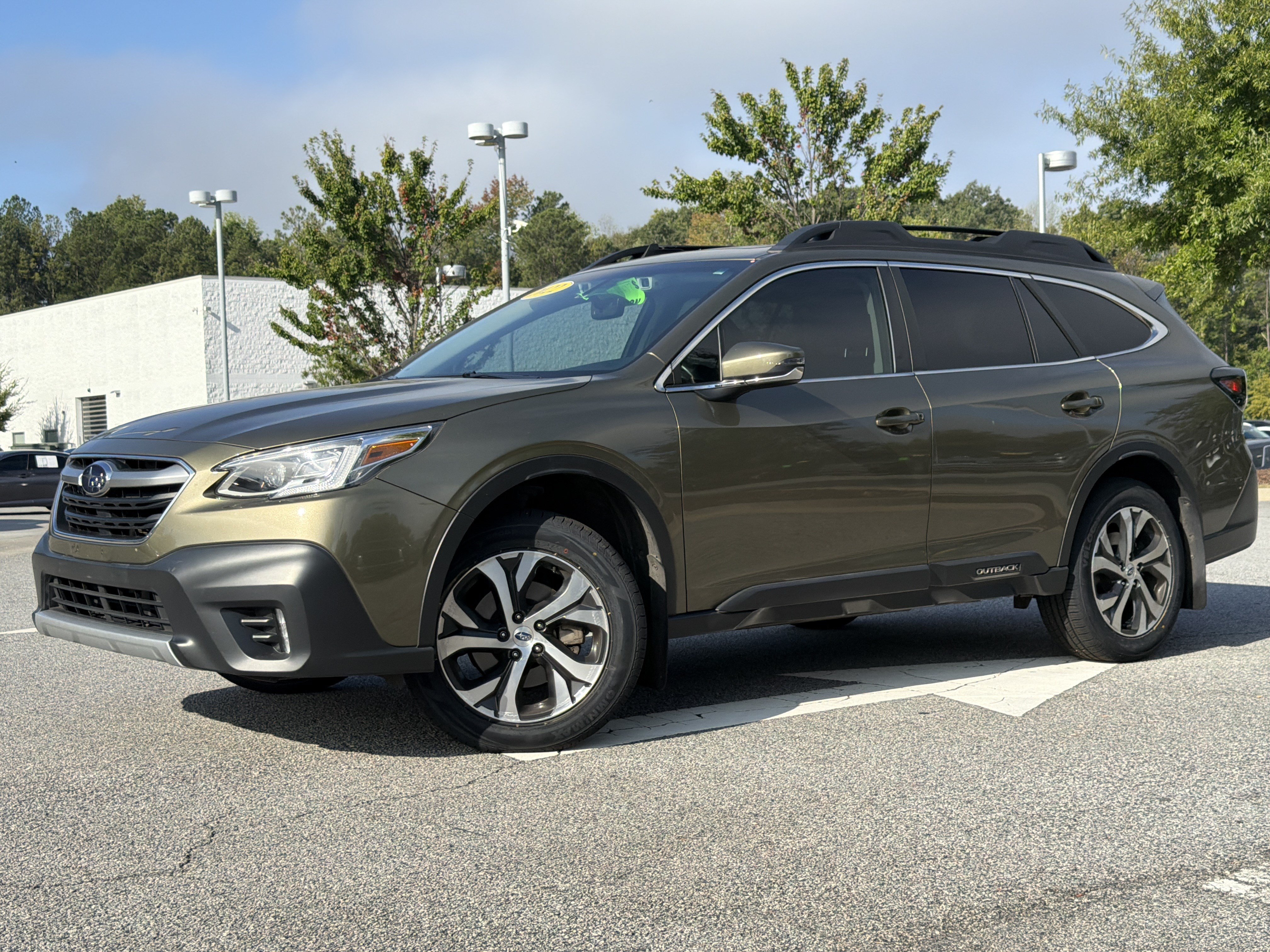 Used 2022 Subaru Outback Limited XT AWD/4WD image 1