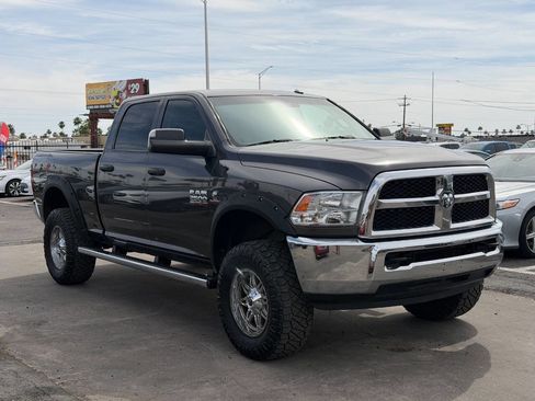 Used 2018 RAM 2500 Tradesman w/ Chrome Appearance Group image 12