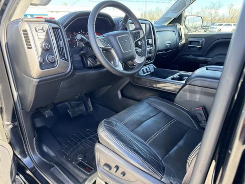 Used 2015 GMC Sierra 2500 Denali w/ Duramax Plus Package image 10