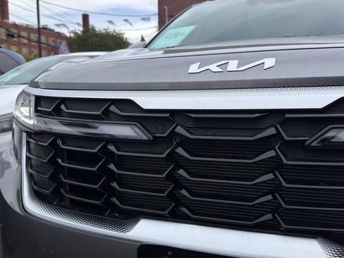 Used 2024 Kia Seltos EX image 10