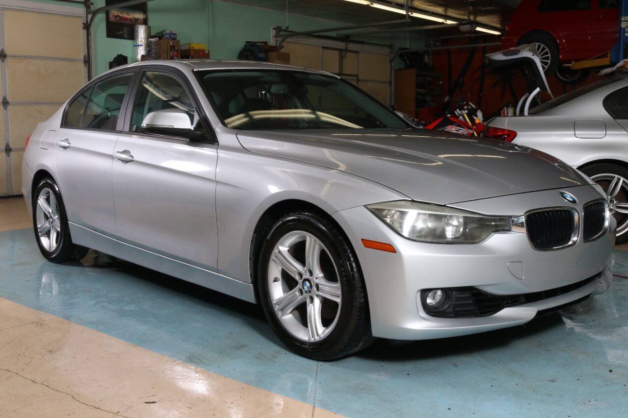 Used 2013 BMW 328i Sedan RWD image 4