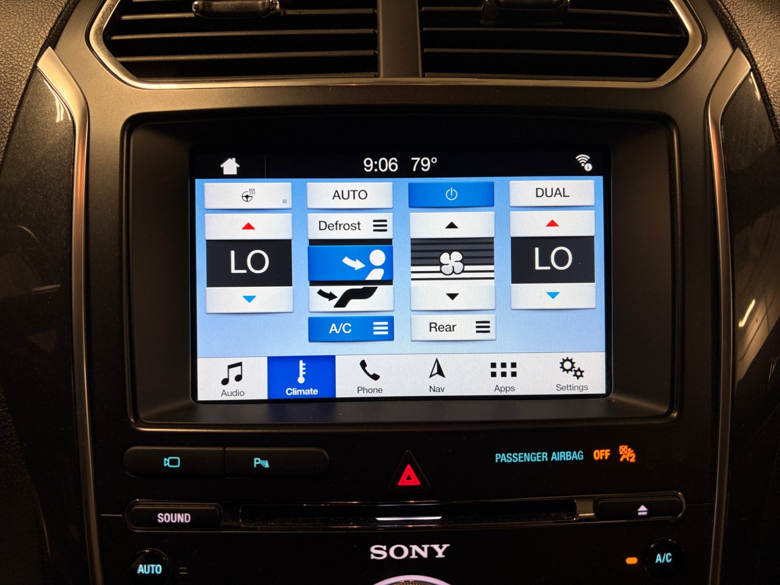Used 2018 Ford Explorer Limited FWD image 16