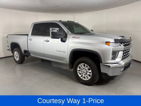 Certified 2022 Chevrolet Silverado 2500 LTZ w/ Z71 Off-Road Package AWD/4WD image 12