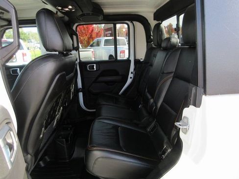 Used 2022 Jeep Gladiator Mojave w/ LED Lighting Group image 22