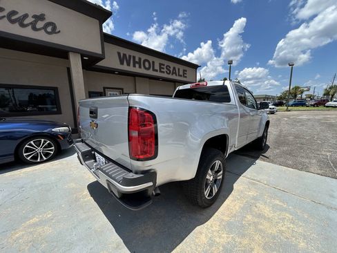 Used 2017 Chevrolet Colorado W/T w/ Custom Special Edition RWD image 7