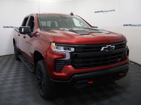 New 2026 Chevrolet Silverado 1500 LT Trail Boss w/ LT Trail Boss Premium Package AWD/4WD image 3