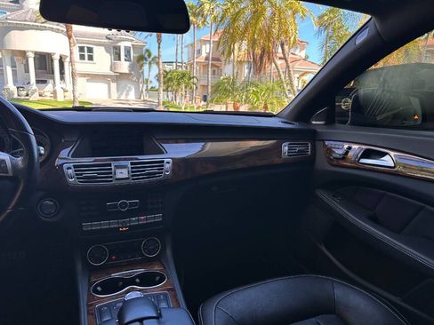 Used 2014 Mercedes-Benz CLS 550 4MATIC image 13