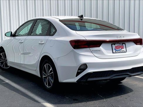 Used 2024 Kia Forte LXS FWD image 9