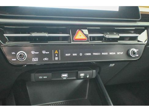 New 2025 Kia Niro Wind image 30