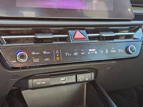 Certified 2023 Kia Niro Wind w/ Wind Preserve Package image 31