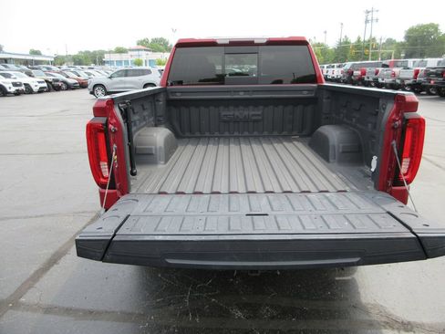Used 2020 GMC Sierra 1500 SLT w/ SLT Premium Plus Package AWD/4WD image 9