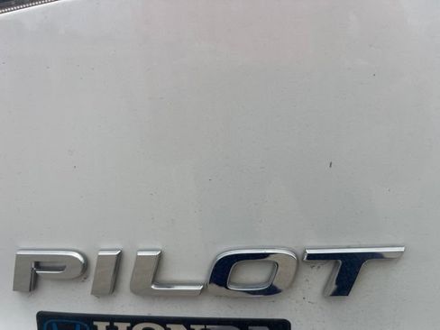 Used 2020 Honda Pilot Touring image 30