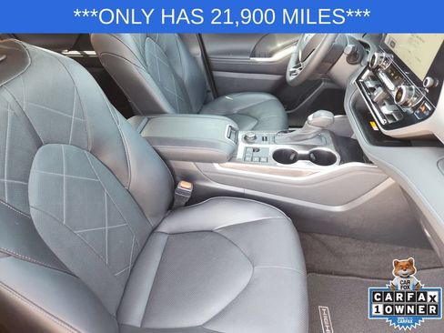 Used 2024 Toyota Highlander Platinum AWD/4WD image 14