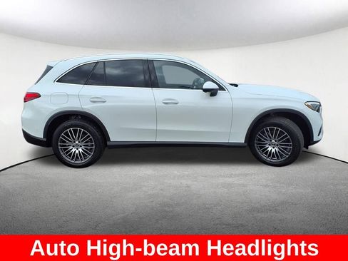 Used 2024 Mercedes-Benz GLC 300 4MATIC image 30