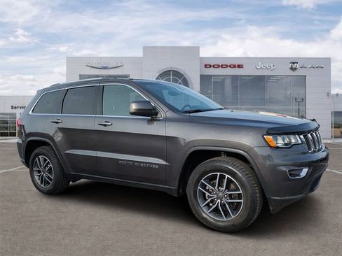 Used 2020 Jeep Grand Cherokee Laredo w/ Laredo X Package AWD/4WD image 1