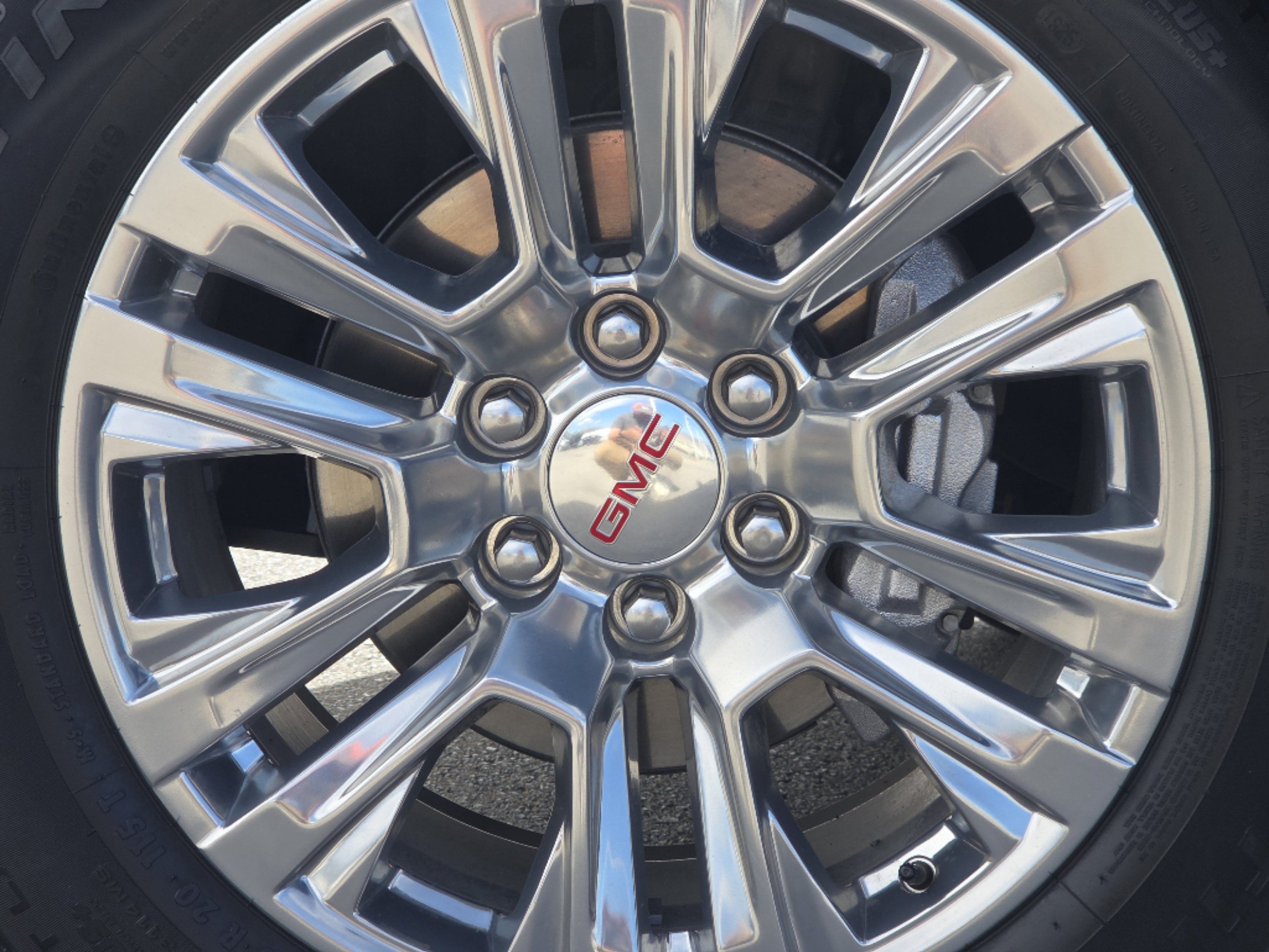 Used 2025 GMC Yukon Denali AWD/4WD image 21