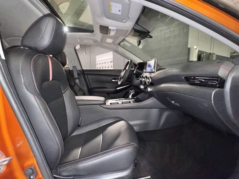 Used 2024 Nissan Sentra SR w/ SR Premium Package image 10