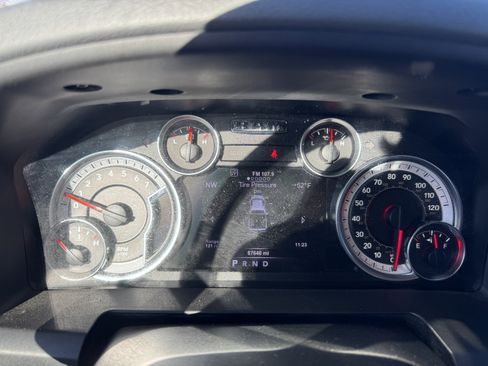 Used 2017 RAM 1500 Classic SLT w/ Luxury Group image 21