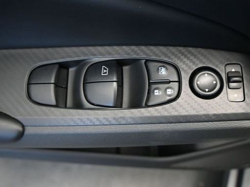 Used 2025 Nissan Altima 2.5 S image 19