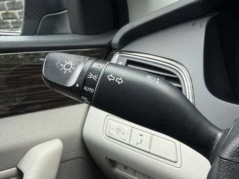 Used 2017 Hyundai Sonata Limited FWD image 24