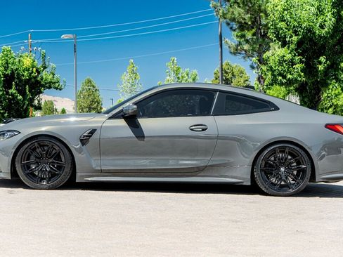 Used 2021 BMW M4 Competition w/ Executive Package RWD image 3