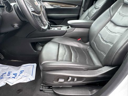 Used 2023 Cadillac XT5 Premium Luxury image 18