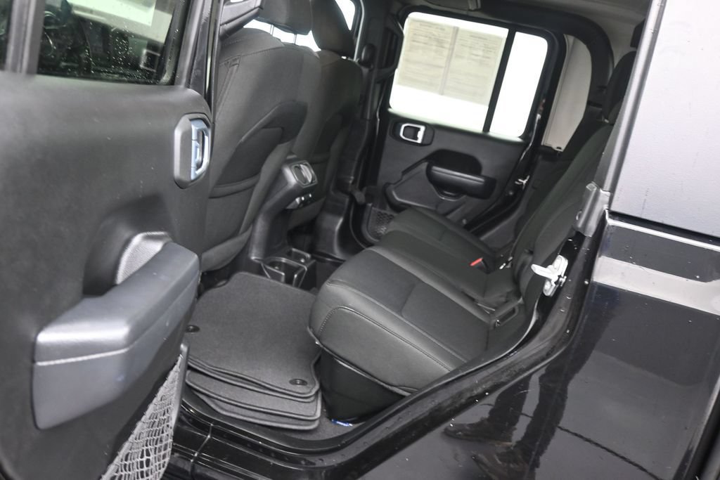 Used 2021 Jeep Gladiator Sport AWD/4WD image 15
