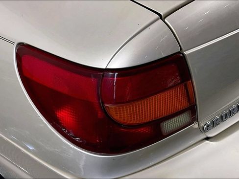 Used 2002 Saturn S-Series SL1 FWD image 29