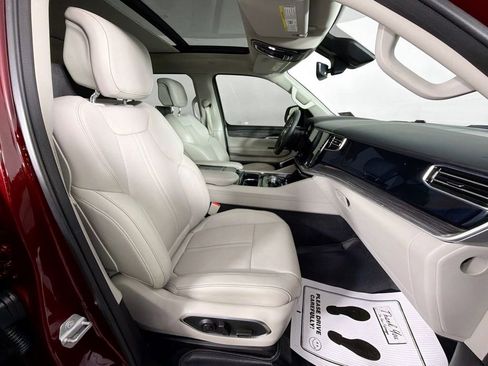 Used 2022 Jeep Wagoneer Series II w/ Premium Group I image 34