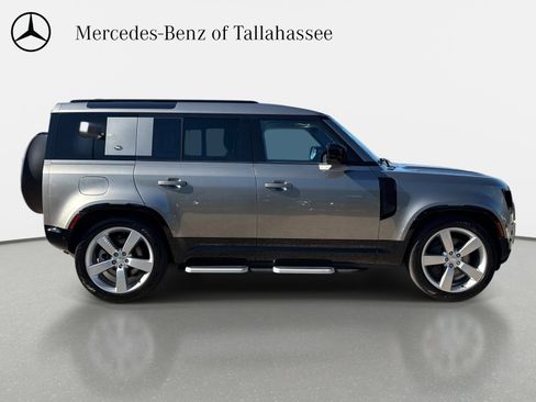 Used 2023 Land Rover Defender 110 S AWD/4WD image 5