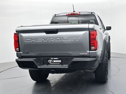 Used 2024 Chevrolet Colorado ZR2 w/ Technology Package AWD/4WD image 7