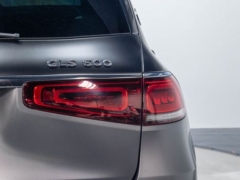 Used 2022 Mercedes-Benz Maybach GLS 600 4MATIC image 90