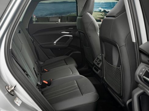 New 2025 Audi Q5 Premium Plus image 35