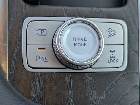 Used 2024 Genesis GV80 2.5T AWD/4WD image 18