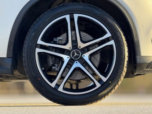 Used 2019 Mercedes-Benz GLE 43 AMG GLE 43 AMG image 18