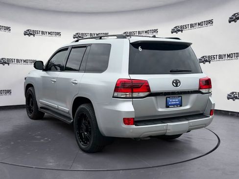 Used 2017 Toyota Land Cruiser AWD/4WD image 6