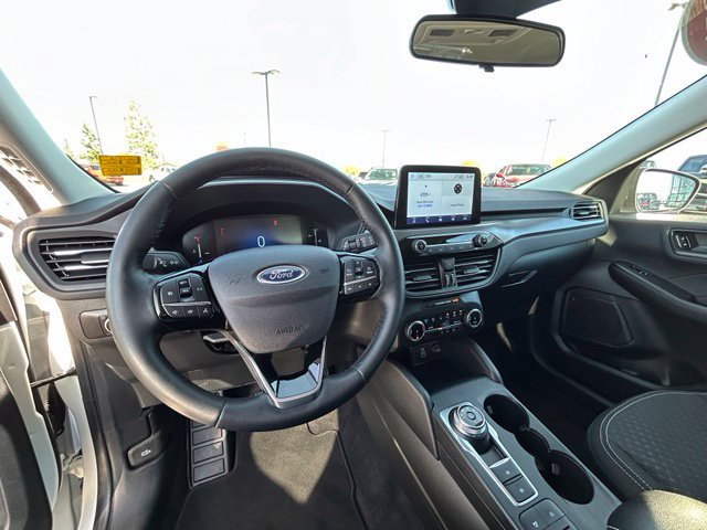 Used 2025 Ford Escape Active AWD/4WD image 20