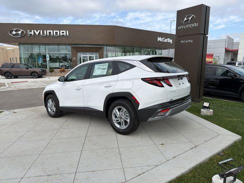 New 2026 Hyundai Tucson SE FWD image 3